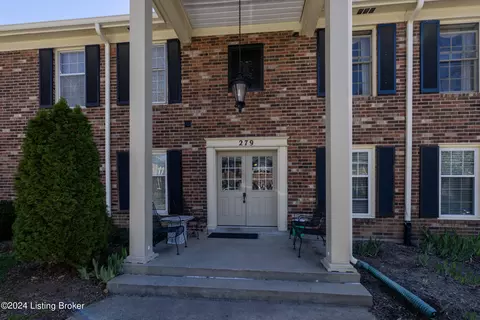 279 Stonehenge Dr #103, Louisville, KY 40207