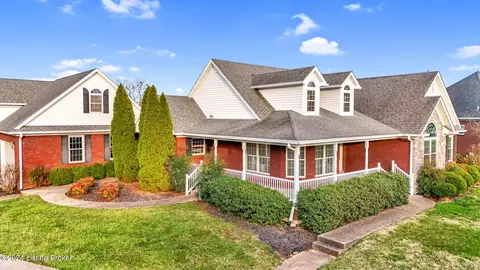 137 Ridgecrest Ct, Shepherdsville, KY 40165