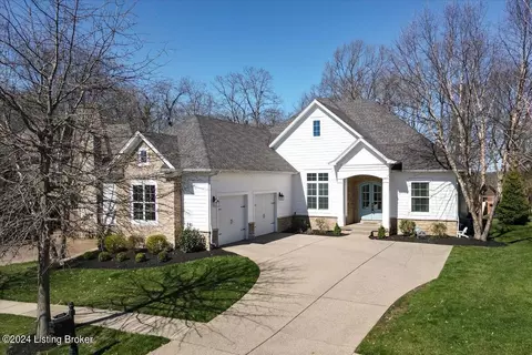 7115 Graf Springs Dr, Louisville, KY 40241