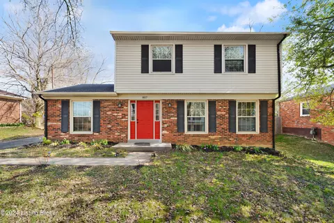 807 Echo Bridge Rd, Louisville, KY 40243
