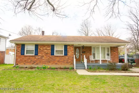6712 Green Manor Dr, Louisville, KY 40228
