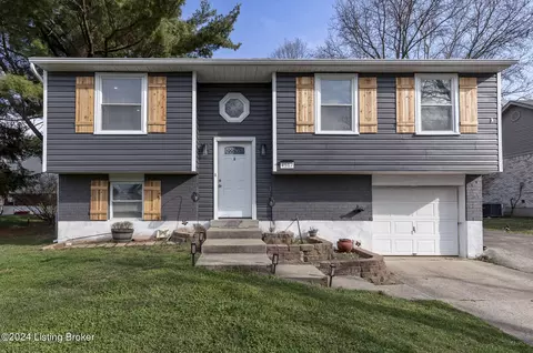 4517 Pulaski Ct, Louisville, KY 40245