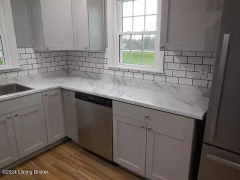 Kitchen - 177 N 42 Loop, Pendleton, KY 40055 photo 3 of 4