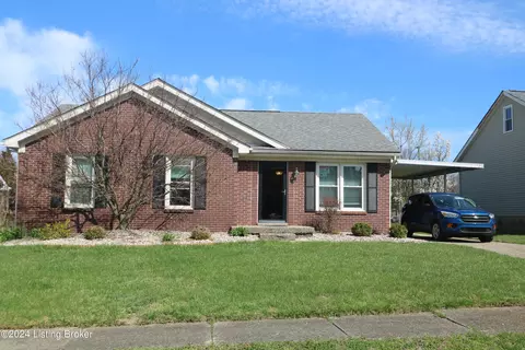 9825 Stanalouise Dr, Louisville, KY 40291