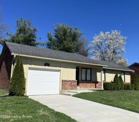 1019 Harmony Landing Rd, Goshen, KY 40026