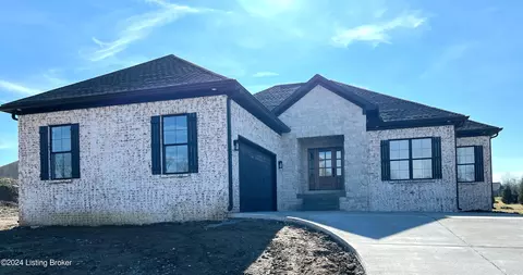 193 Cherokee Dr, Shelbyville, KY 40065