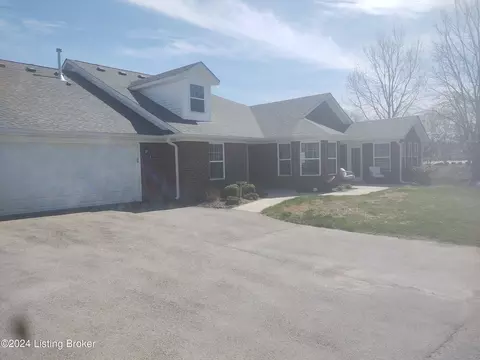 5232 Valkyrie Way, Louisville, KY 40272