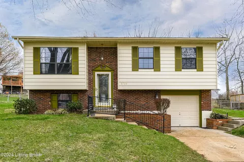 2704 Bishop Rd, Jeffersonville, IN 47130