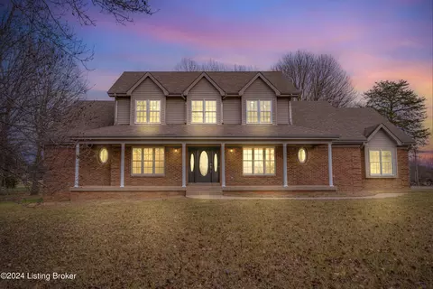 200 Millbrook Cir, Shepherdsville, KY 40165
