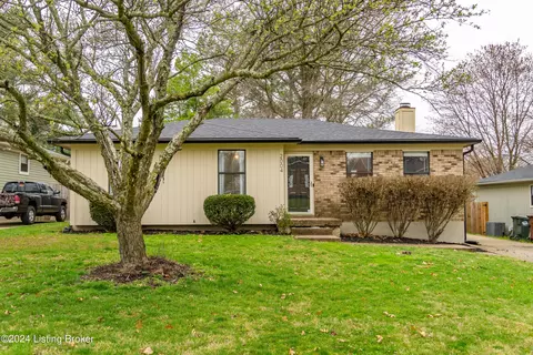 2004 Millgate Rd, Louisville, KY 40223