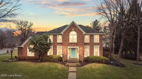 7704 Ashleywood Dr, Louisville, KY 40241