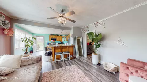4504 Rose Farm Dr, Louisville, KY 40258