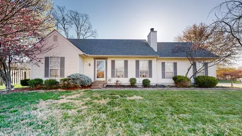 4603 Scott Ct, Louisville, KY 40291
