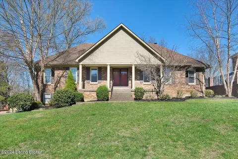 1921 Riva Ridge Rd, Louisville, KY 40214