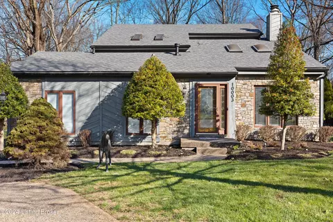 10003 Lauralynn Ct, Louisville, KY 40299