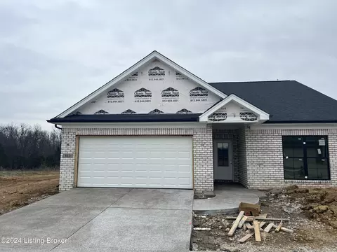 8221 Cedar Crest Ln, Louisville, KY 40291