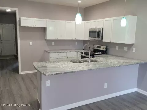 2707 Chickasaw Ave, Louisville, KY 40206