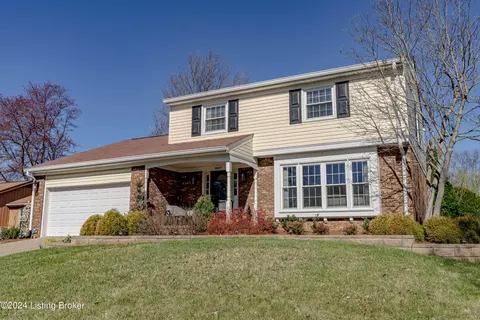 8807 Swan Hill Rd, Louisville, KY 40241