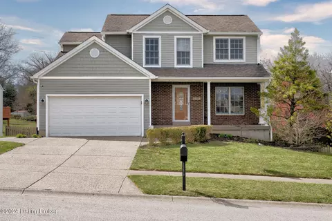 6728 Bluffview Cir, Louisville, KY 40299