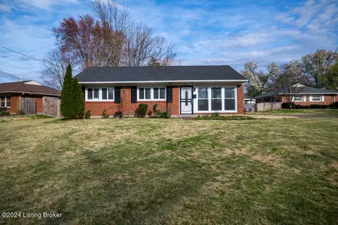 2100 Peabody Ln, Louisville, KY 40218