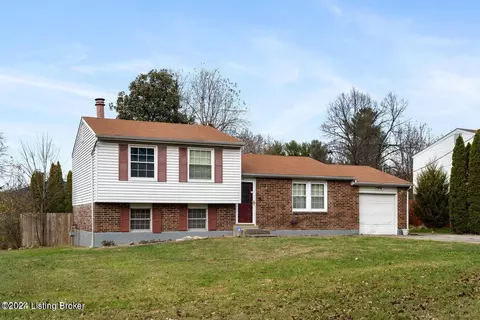 5112 Idlewood Ln, Louisville, KY 40291