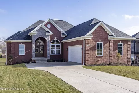 5237 Rock Bluff Dr, Louisville, KY 40241