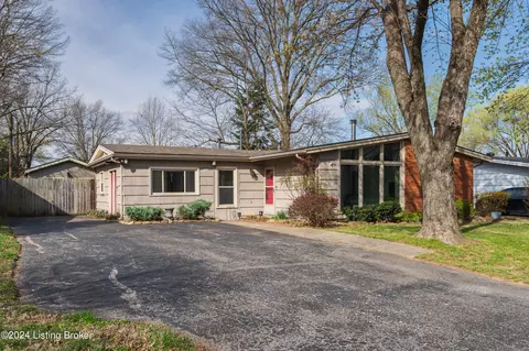 1808 Claremoor Dr, Louisville, KY 40223