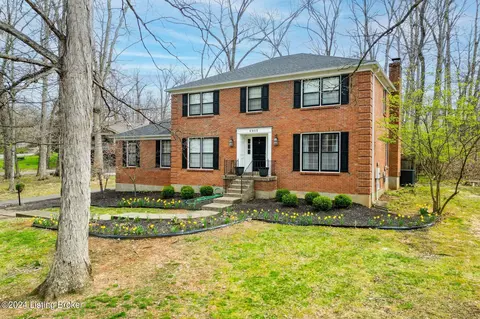 6805 Wind Ridge Ct, Louisville, KY 40241