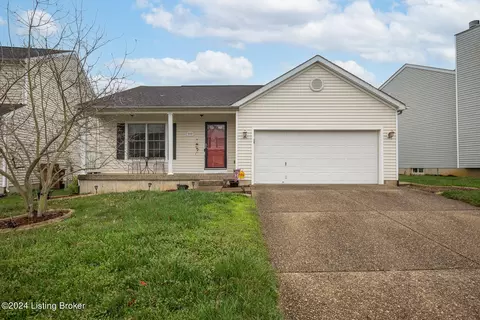 5112 Oldshire Rd, Louisville, KY 40229