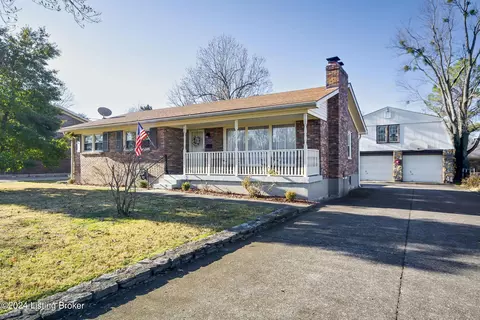 8104 Rory Way, Louisville, KY 40219