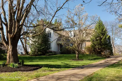 802 N Arbor Dr, Anchorage, KY 40223