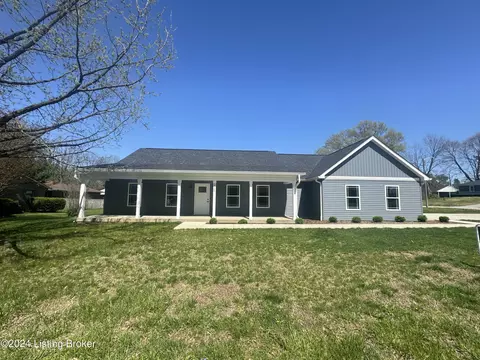 2710 Edgewood Dr, Jeffersonville, IN 47130