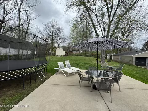 Exterior - 12517 Farmbrook Dr, Louisville, KY 40243 photo 3 of 4