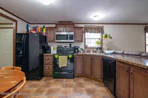 Kitchen - 2824 Stringtown Rd, Guston, KY 40142 photo 3 of 4