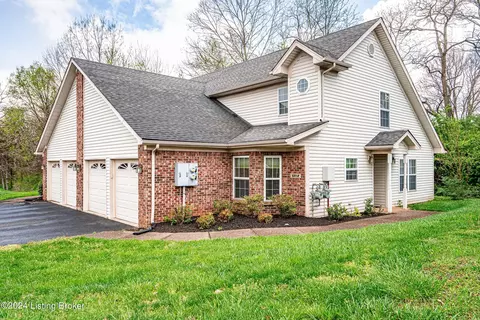 6812 Wynde Manor Dr #5, Louisville, KY 40228