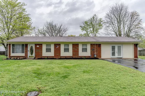 4703 Francell Ct, Louisville, KY 40272