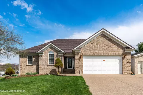 140 Highland Springs Dr, Mount Washington, KY 40047