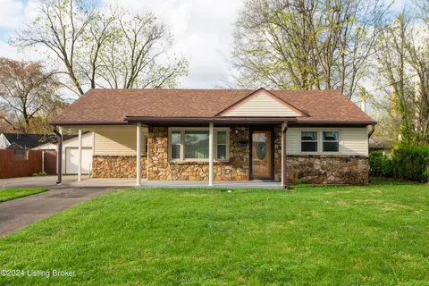 7202 Betsy Ross Dr, Louisville, KY 40272