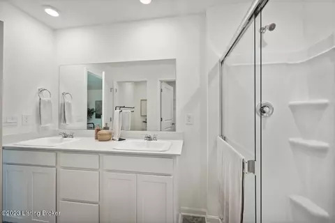 Bath - 120 Beech Tree Ct, Brooks, KY 40109 photo 3 of 4