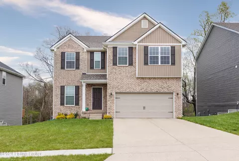 8414 Gateway Run Rd, Louisville, KY 40229