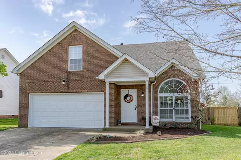 31 Spring Oak Dr, Eminence, KY 40019