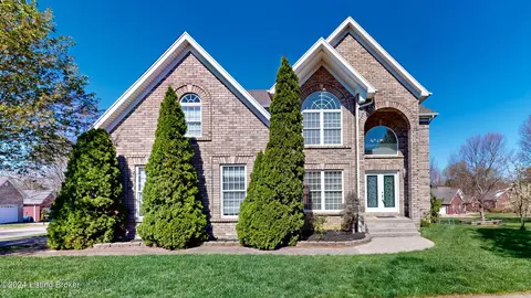 4010 Sunny Crossing Dr, Louisville, KY 40299