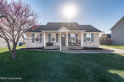 476 Lakes Of Dogwood Blvd, Shepherdsville, KY 40165