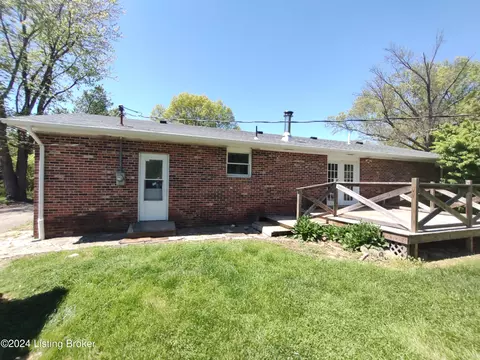 Exterior - 810 Thomas Hill Rd, Madison, IN 47250 photo 8 of 11