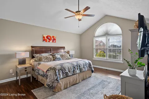 Bedroom - 154 Cornucopia Ct, Mount Washington, KY 40047 photo 1 of 4