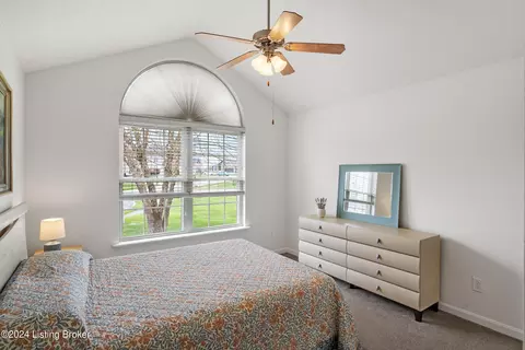 Bedroom - 154 Cornucopia Ct, Mount Washington, KY 40047 photo 3 of 4
