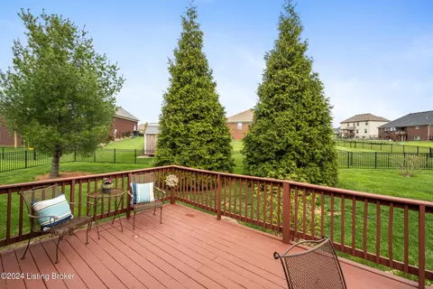 Exterior - 154 Cornucopia Ct, Mount Washington, KY 40047 photo 9 of 12
