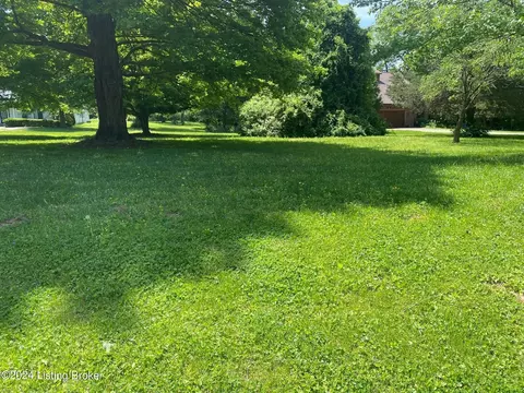 11916 12 Old Shelbyville Rd, Louisville, KY 40243
