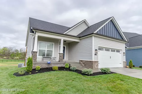 1216 Divot Way, Simpsonville, KY 40067