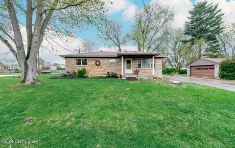 7118 Uranus Dr, Louisville, KY 40258